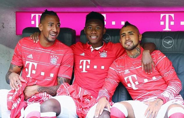 篮球赛场上 篮球赛场上