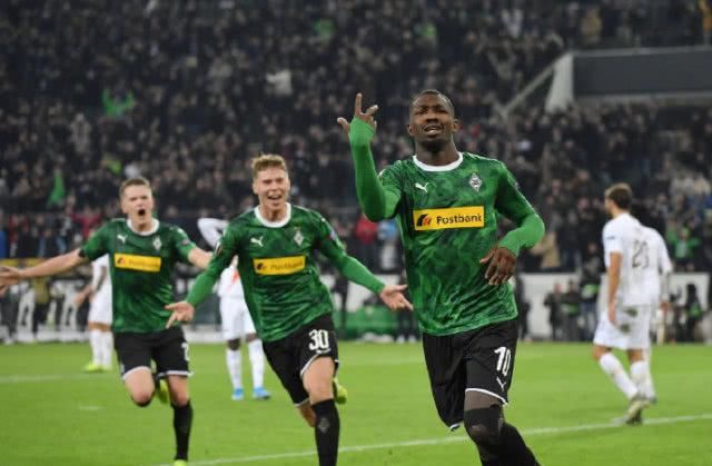 国联赛时的 国联赛时的